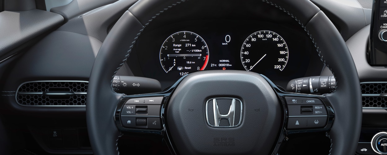 Gros plan du volant.