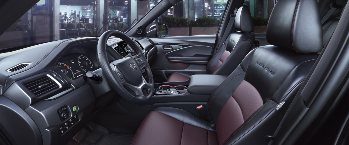 Side view of Ridgeline Black Edition’s front seats.