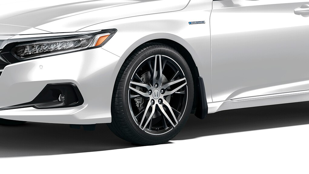 Image of 2021 Honda Accord Hybrid wheels.