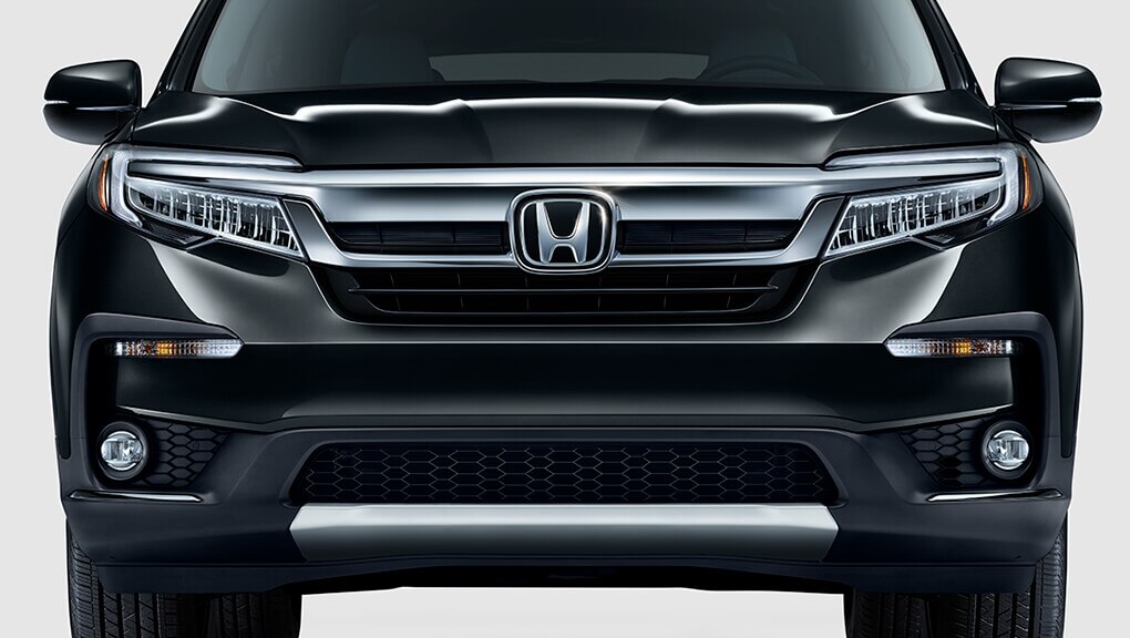 2021 Honda Pilot front grille and fascia
