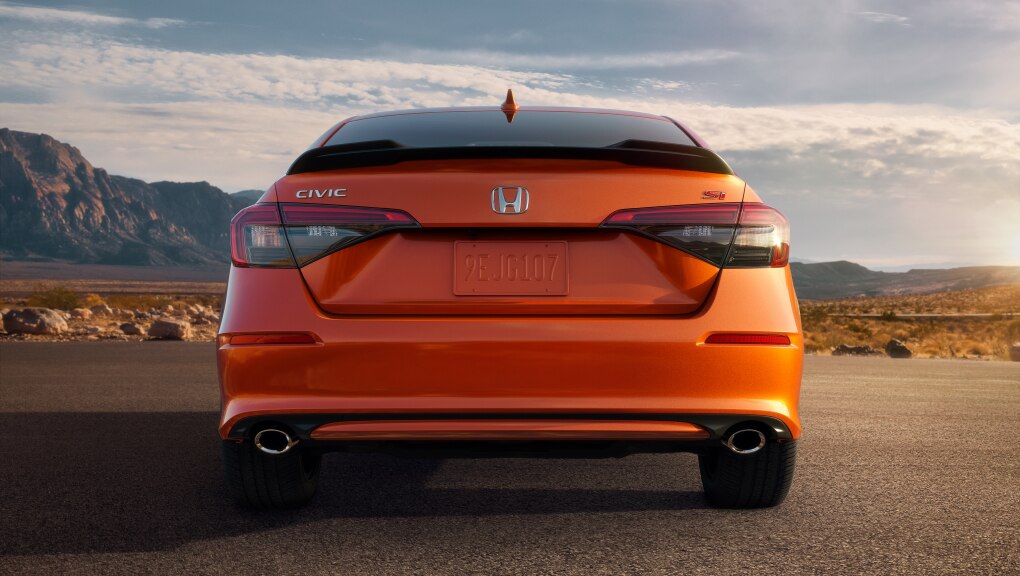 Rear view of red Civic Si showing Dual Chrome Tail Pipe Finisher