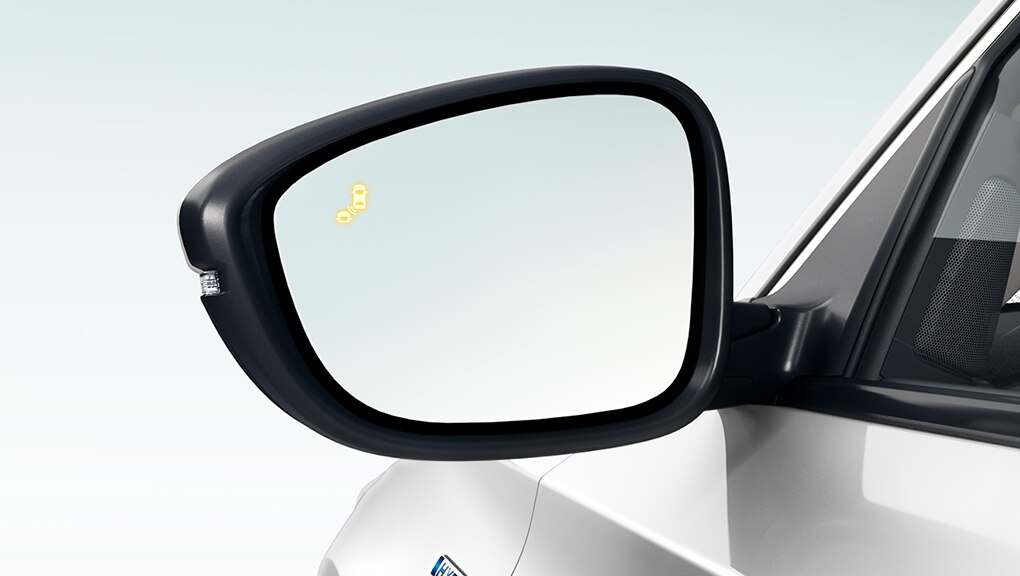 Image of 2021 Honda Accord Hybrid blind spot information system.